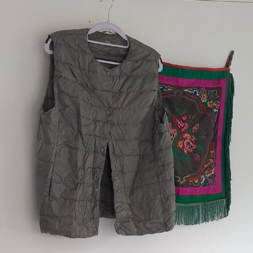 Olive Green Sleeveless Women's Jacket